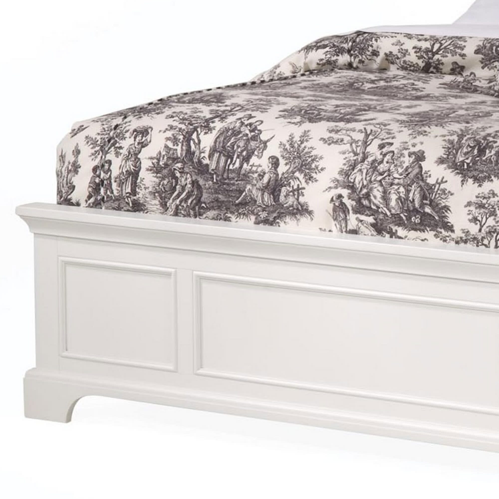 Traditional Queen Bed By Naples Queen Bed Naples