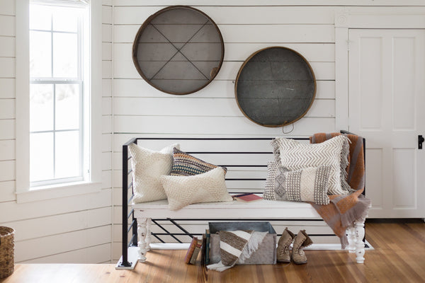 https://huckandpeck.com/cdn/shop/products/magnolia-home-by-joanna-gaines-x-loloi-pillow-grey-ivory-pillow-magnolia-home-by-joanna-gaines-x-loloi-430960_grande.jpg?v=1680096794