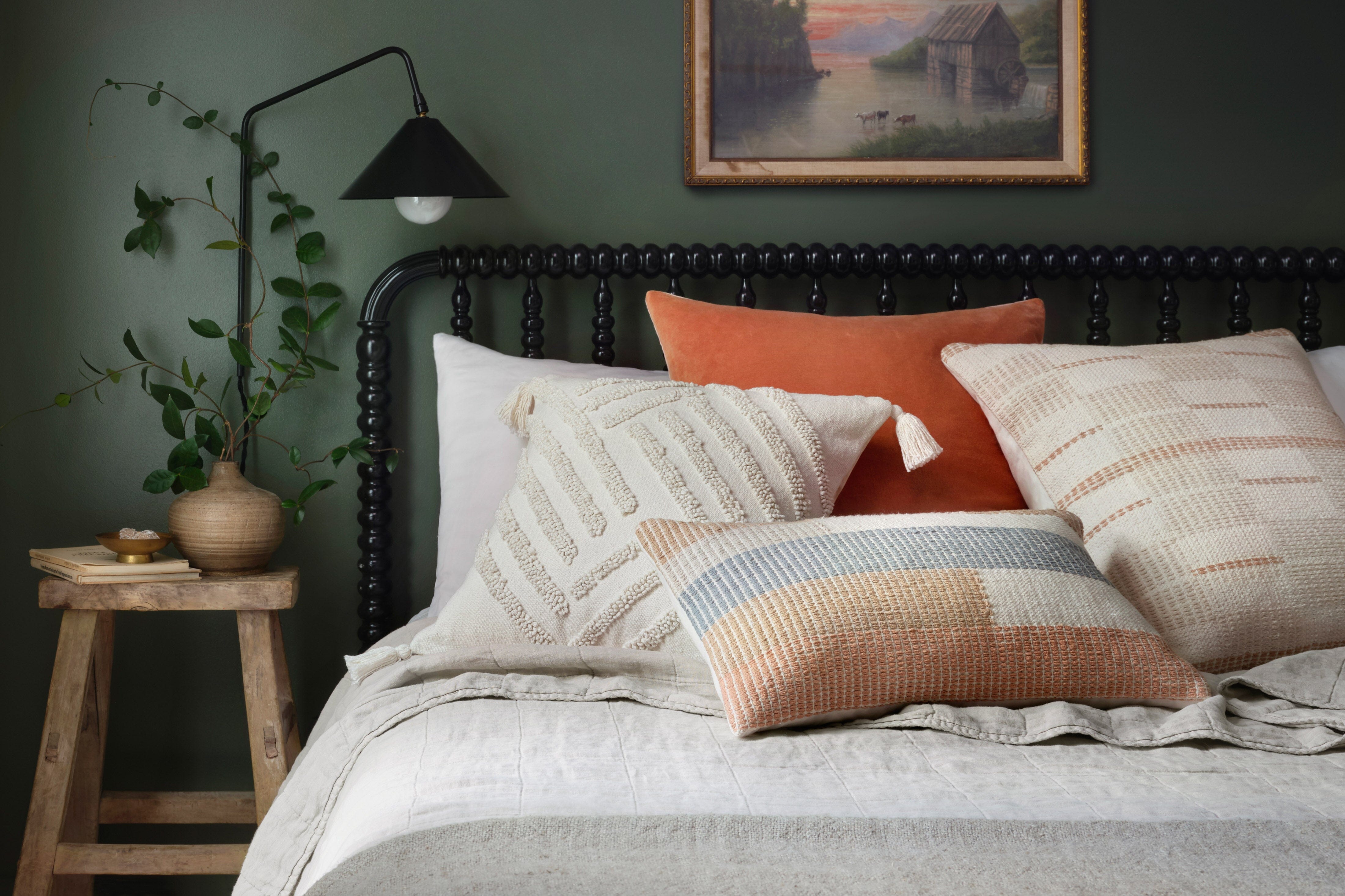 Magnolia Home by Joanna Gaines x Loloi Pillow | Sand / Blush PILLOW Magnolia Home by Joanna Gaines x Loloi