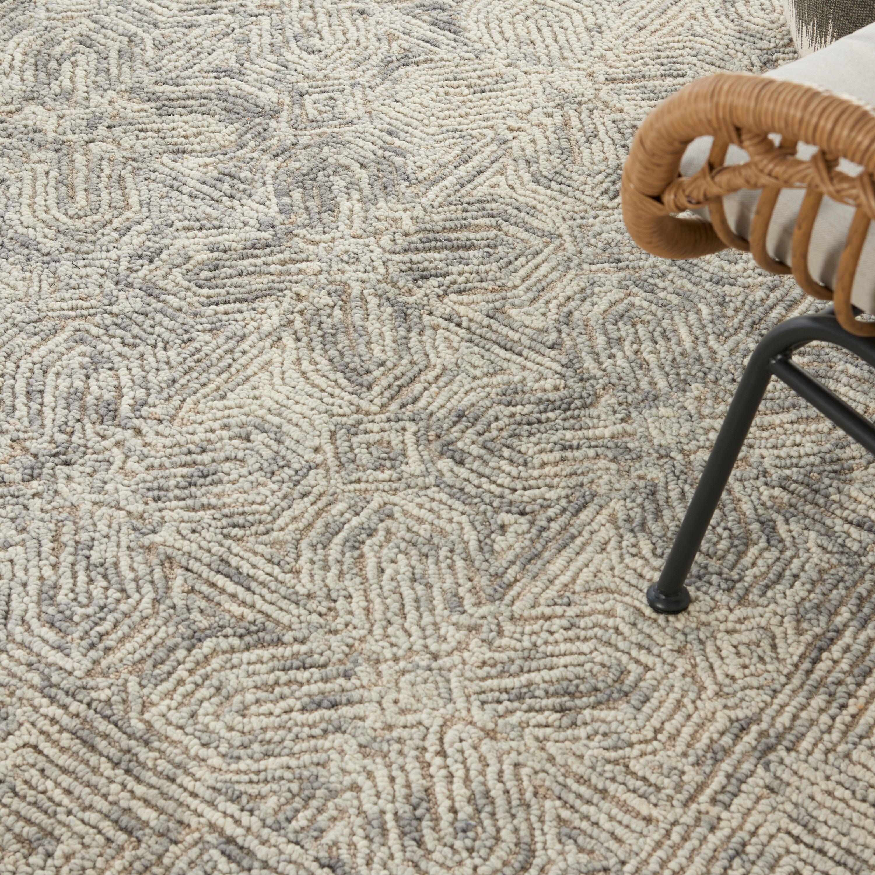 Nourison Colorado 7'9" x 9'9" Beige/Grey Modern Indoor Rug Rug Nourison