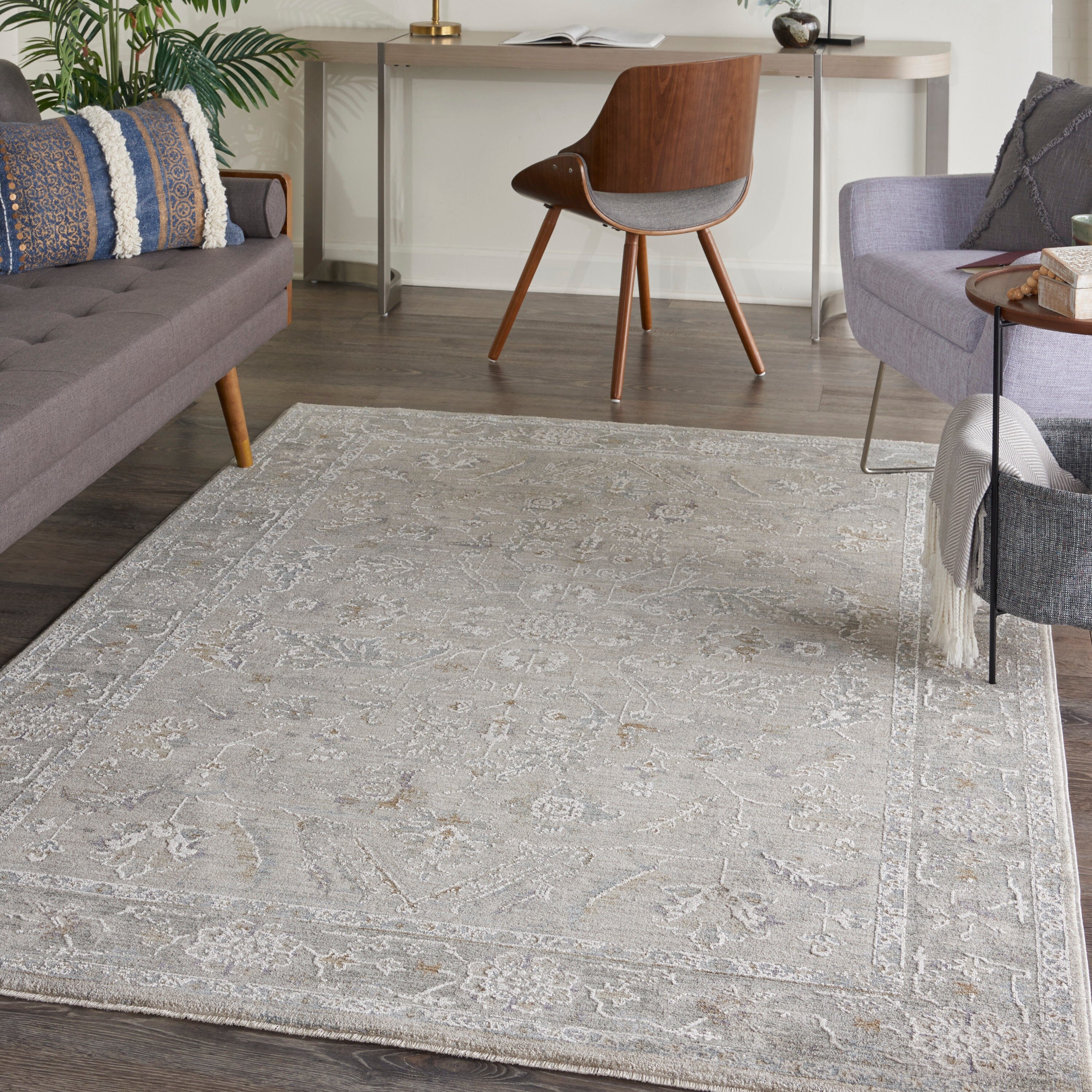 Nourison Infinite 3'11" x 5'11" Lt Grey Vintage Indoor Rug Rug Nourison
