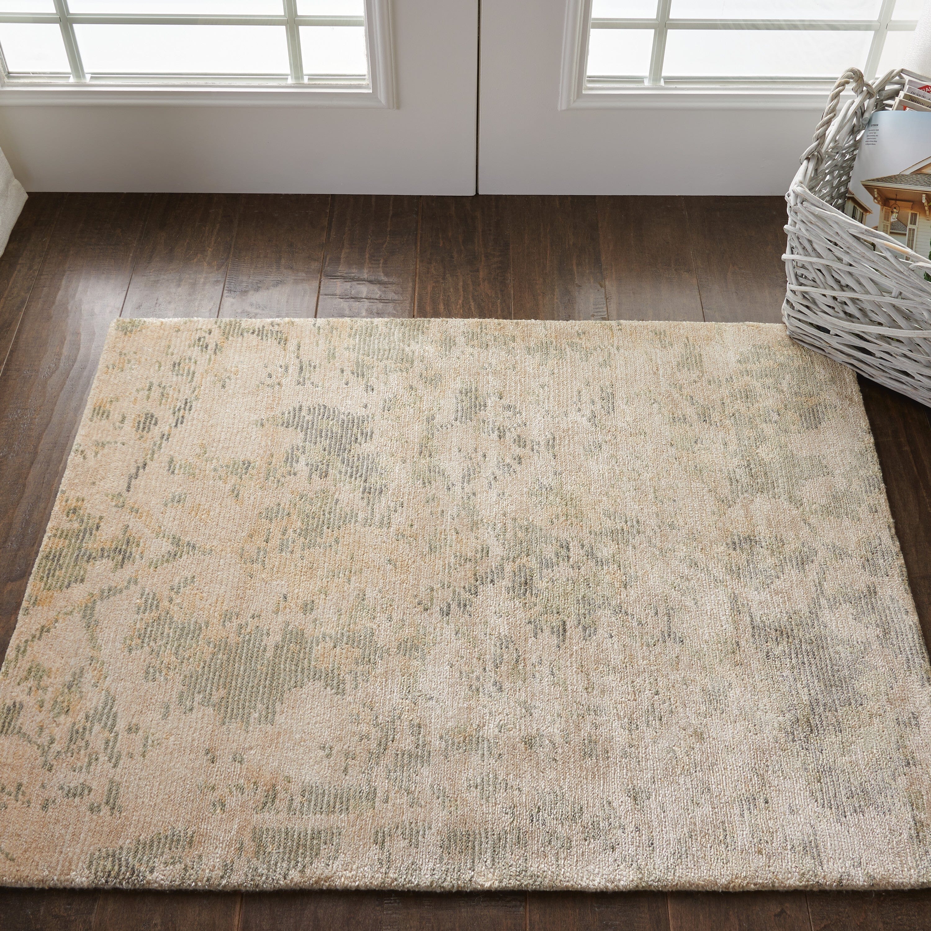 Nourison Lucent 2' x 3' Pearl Vintage Indoor Rug Rug Nourison