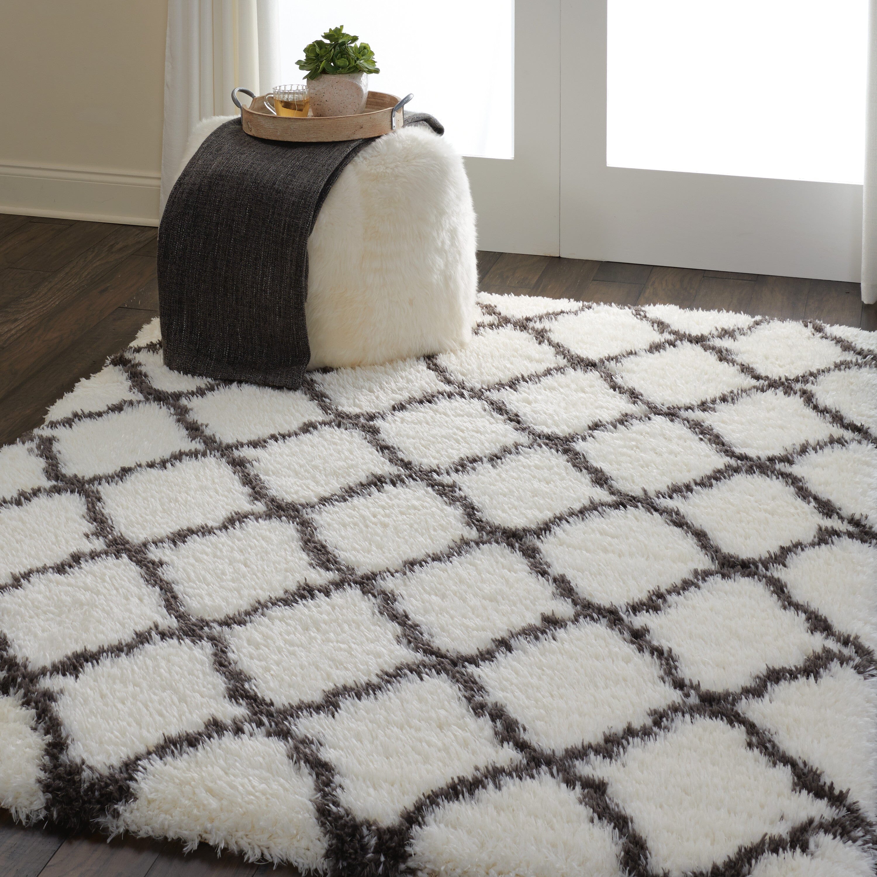 Nourison Luxe Shag 5' x 7' Ivory/Charcoal Shag Indoor Rug Rug Nourison