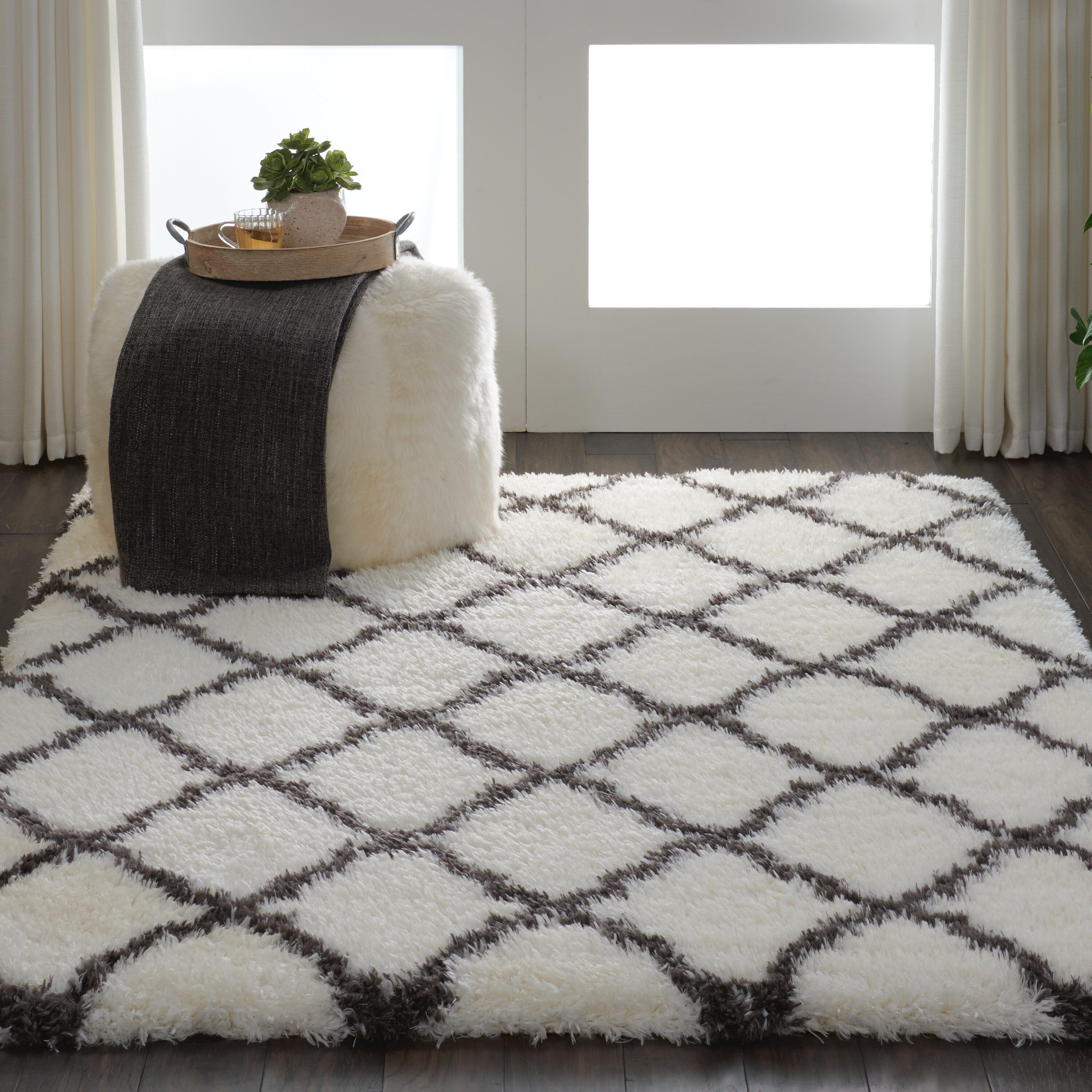 Nourison Luxe Shag 5' x 7' Ivory/Charcoal Shag Indoor Rug Rug Nourison