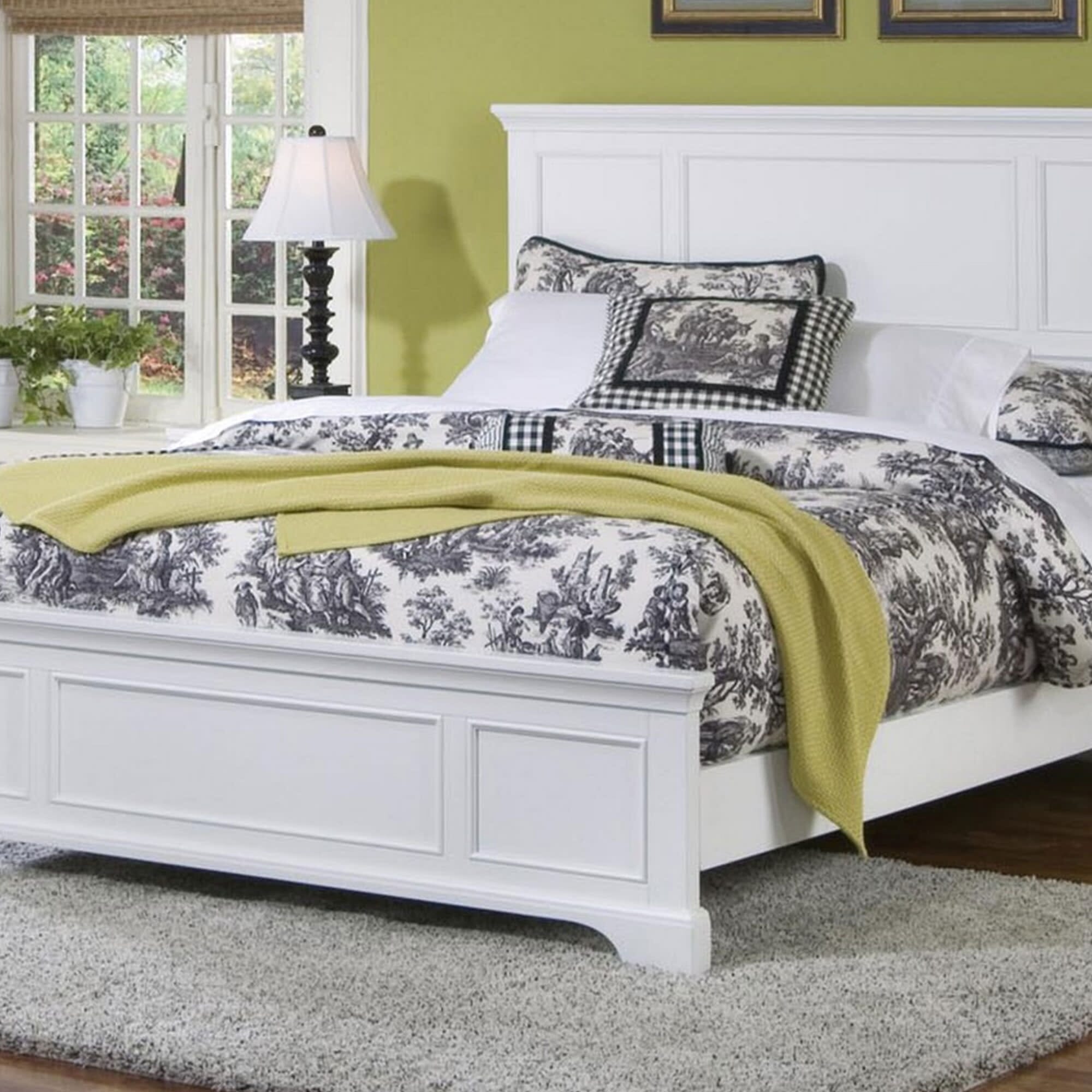 Traditional Queen Bed, Nightstand and Chest By Naples Queen Bed Naples